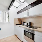Stunning Duplex 1Br- 4P - Notre-Dame Cathedral