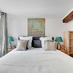 Stunning Duplex 1Br- 4P - Notre-Dame Cathedral